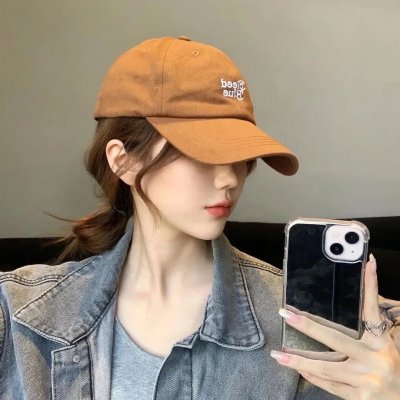 挥著翅膀的女孩